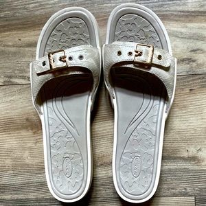 Dr Scholl’s tan sandals size 11